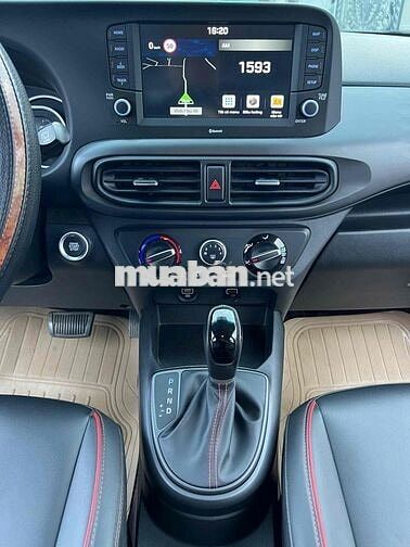 Hyundai i10 AT 2022 15000 km Đỏ Tự động