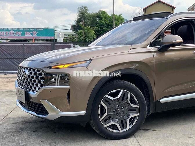 Hyundai Santafe Premium 2023 Xăng Nâu 46.000 Km