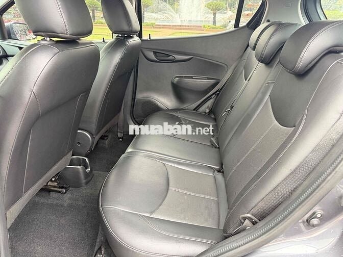 VinFast Fadil 2021 1.4 AT Plus -