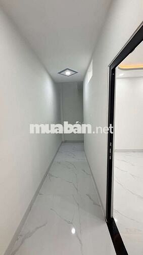 Nhà 4,5m*12m , 2 Tầng BTCT, 3 Phòng Ngủ Rộng - Lũy Bán Bích - 5,xx TL