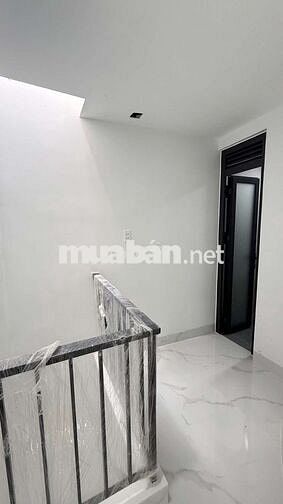 Nhà 4,5m*12m , 2 Tầng BTCT, 3 Phòng Ngủ Rộng - Lũy Bán Bích - 5,xx TL