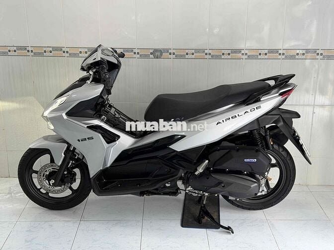 Air Blade 125 2023 Bạc Porsche 14.000 km bstp 9c