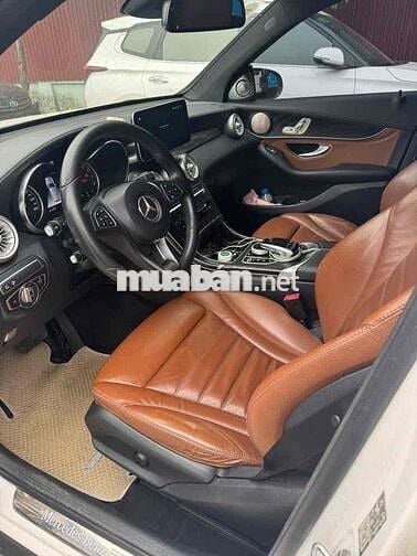 Mercedes-Benz GLC 300 2018 Trắng 120000 km
