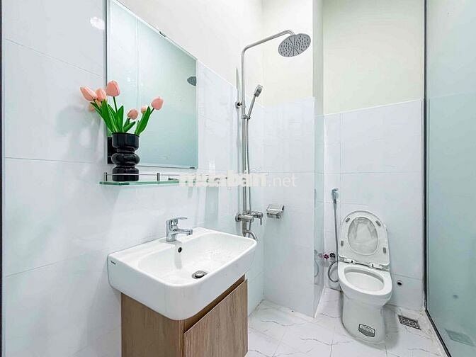 Studio Cửa Sổ View Mới Xây 100% Phía Sau BV Chợ Rẫy Và Hùng Vương Q5