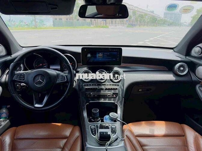 Mercedes-Benz GLC 300 2018 Trắng 120000 km