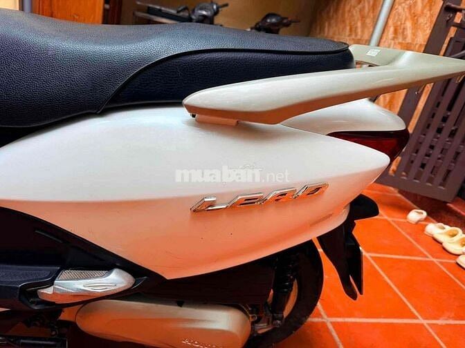 Honda Lead Trắng