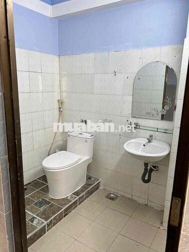 Phòng trọ Nữ Phan Văn Trị, Phường Chợ Quán (Q5 cũ)