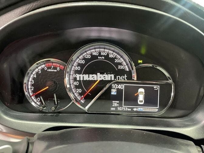 Toyota Vios G 2025 Trắng Ngọc Trai 10.000 km