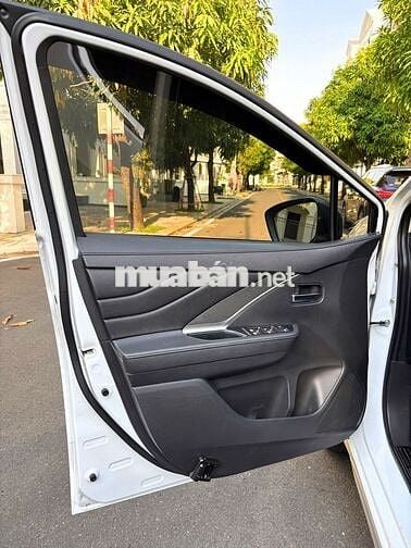 Mitsubishi Xpander 1.5AT 2020 Trắng 7 chỗ 9 vạn km