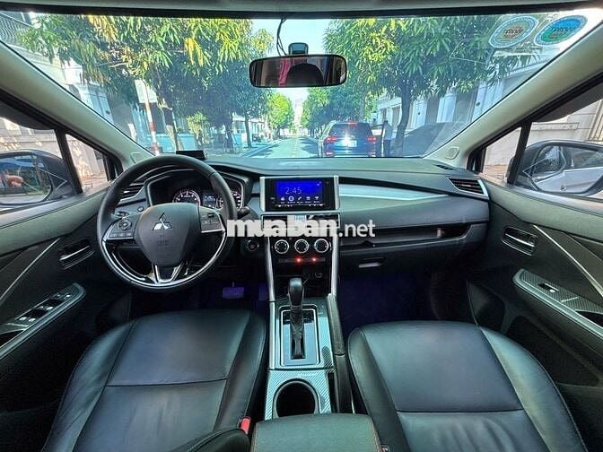 Mitsubishi Xpander 1.5AT 2020 Trắng 7 chỗ 9 vạn km