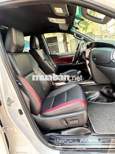 Toyota Fortuner Legender 2021 52,500 km màu Trắng
