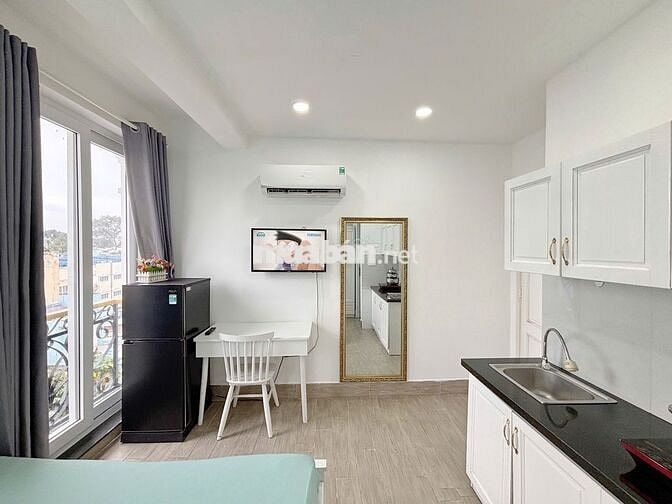 PHÒNG CỬA SỔ MỚI XÂY GẦN CẦU NGUYỄN TRI PHƯƠNG - UEH 