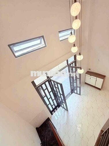 NHÀ NGUYÊN CĂN 3 PHÒNG NGỦ - 2WC, SẴN 3 Máy Lạnh, Nhà Mới