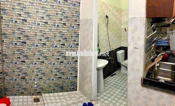 Cho thuê nhà trống rộng, hẻm xe tải, 4pn5wc, Phạm Văn Chiêu P9 GV