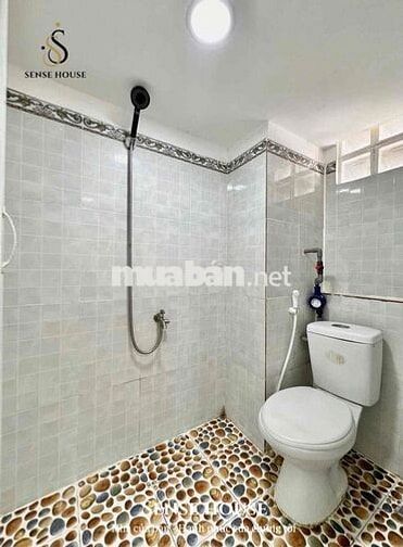 PHÒNG DIỆN TÍCH SIÊU RỘNG Ở ĐƯỢC 3-4 BẠN - TOÀ AN NINH, SACH SẼ