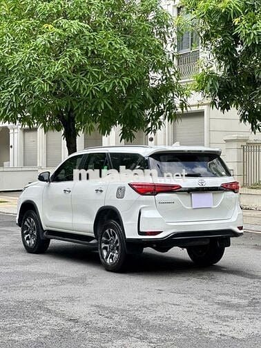 Toyota Fortuner Legender 2021 52,500 km màu Trắng