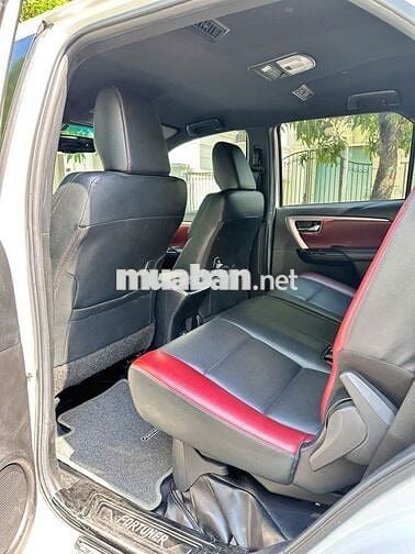 Toyota Fortuner Legender 2021 52,500 km màu Trắng