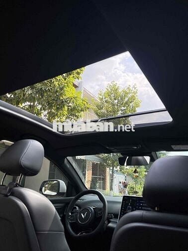 VinFast VF8 Plus 2023 Trắng 52.000 Km