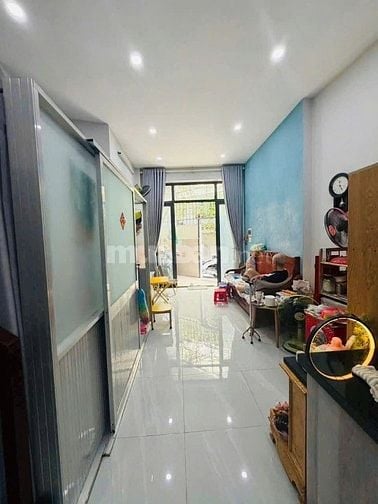 Bán nhà đẹp 3 tầng (4,3x10) 921/7 NGUYỄN KIỆM P3 Gò Vấp (Bệnh viện 175
