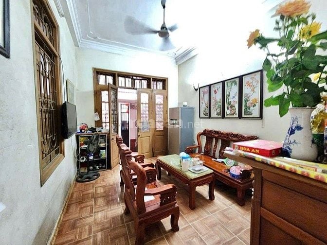 Tân Mai - 3 tầng, 100m² chỉ hơn 15 tỷ. Mặt ngõ to hơn phố - kinh doanh