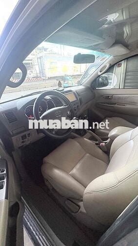 Toyota Fortuner 2009 Dầu Màu Bạc