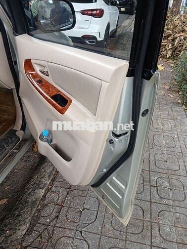 Toyota Innova 2007G Số sàn Bạc
