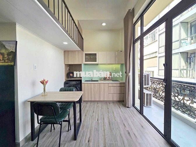 Duplex Ban Công Rộng 40m2 gần BV Thống Nhất - Lý Thường Kiệt  - CMT8