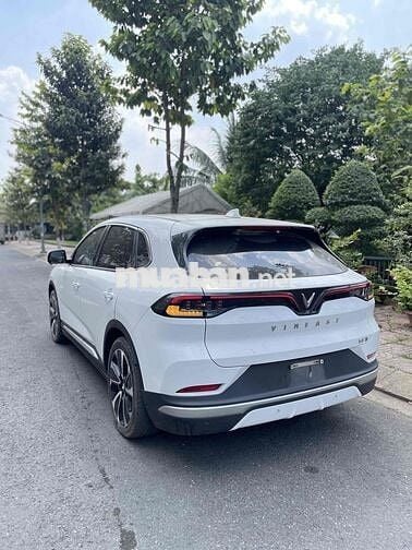 VinFast VF8 Plus 2023 Trắng 52.000 Km