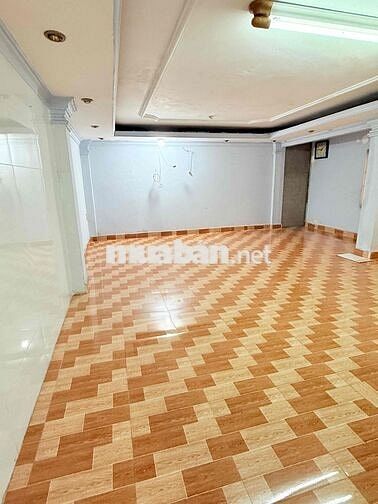 Cho Thuê nhà mặt tiền hẻm 15 Bùi văn ba q7