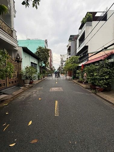 Bán gấp Nhà riêng 3 tầng Thoại Ngọc Hầu, 54m2sd, cách mặt tiền 1 căn 