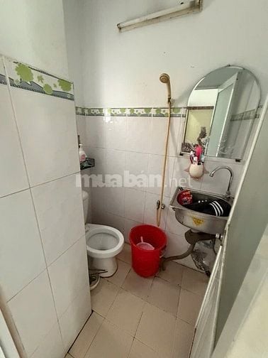 Bán gấp Nhà riêng 3 tầng Thoại Ngọc Hầu, 54m2sd, cách mặt tiền 1 căn 
