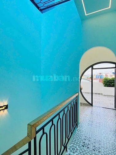 Chị Thu cần bán nhà Hoàng Việt P4 Q. Tân Bình DT 49.3m2 giá 2tỷ370tr, 