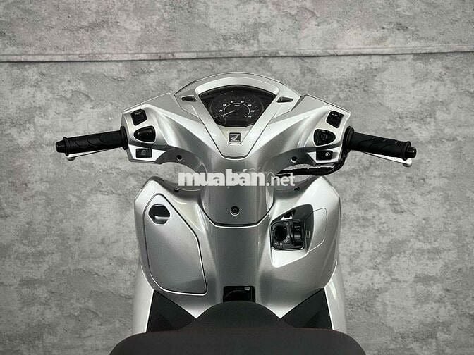 Honda Lead 125 2Val 2019 Bạc Smartkey