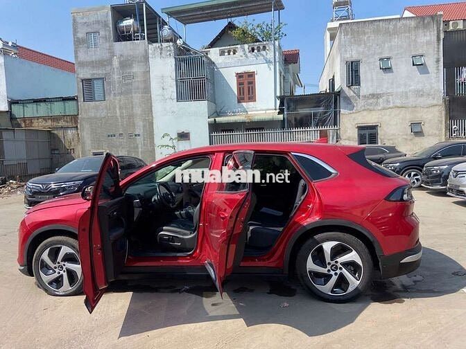 VinFast VF8 Eco 2023 Đỏ 17000 km