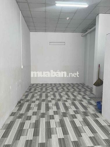 cho thuê nhà mặt tiền đường quốc lộ 50 giá 10trieu