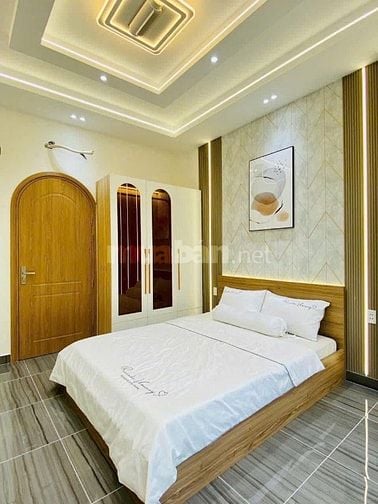 Chị Thu cần bán nhà Hoàng Việt P4 Q. Tân Bình DT 49.3m2 giá 2tỷ370tr, 