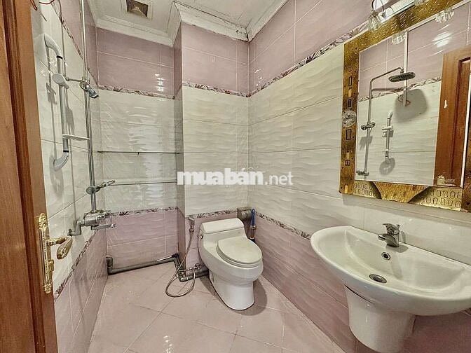 CHDV STUDIO 22M2 CỬA SỔ - THANG MÁY FULL NT CHỢ TÂN ĐỊNH Q1