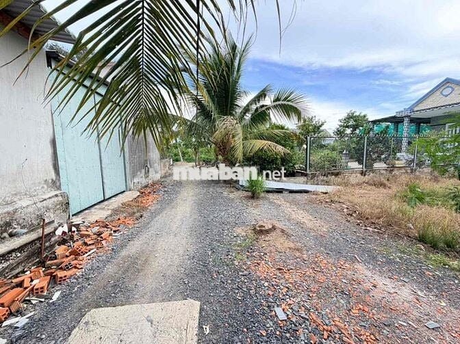 🏡🏡 Chủ bán 1.016m2 đất thổ cư cách ĐT816 chỉ 100m ( thuộc Bình Đức - B