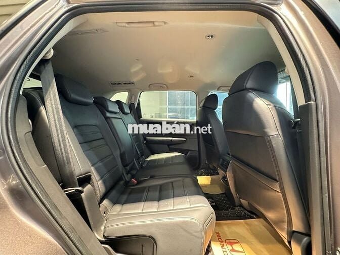 Honda CR-V L . Mua ngày 4/12/25. Odo 8000.Mới Cứng