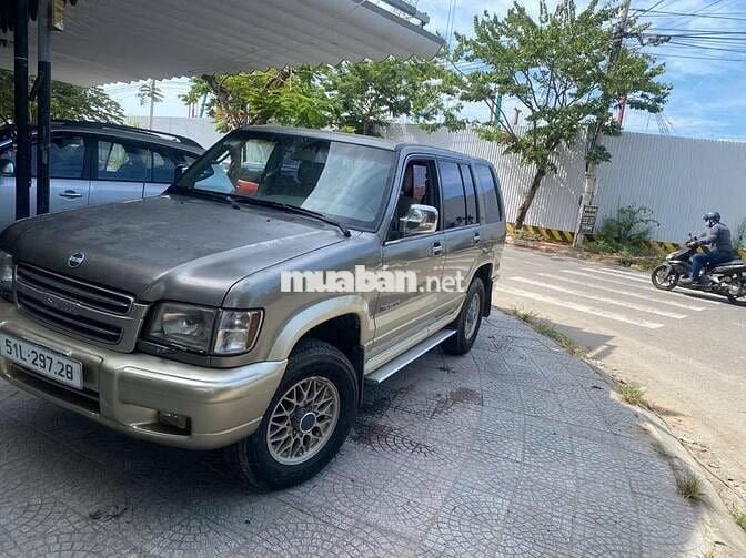 Isuzu Trooper Vàng cát Số sàn