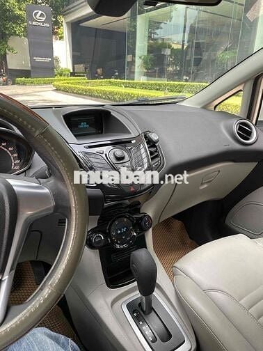 Ford Fiesta Titanium 2016 Trắng 63 ngàn kilomet