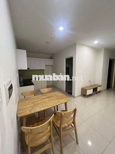 Cho thuê căn 2pn 2wc sẵn 2 máy lạnh, rèm, tủ lạnh, máy giặt bàn ăn