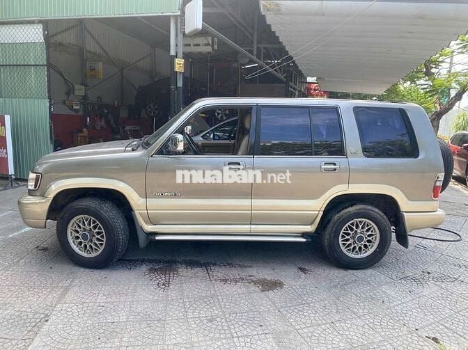 Isuzu Trooper Vàng cát Số sàn