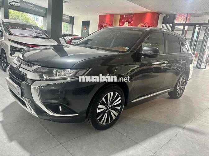 Mitsubishi Outlander CVT 2022 Đen Tự động