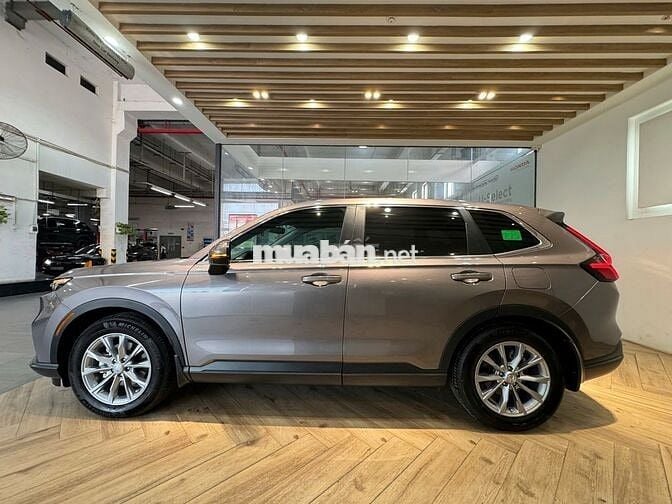 Honda CR-V L . Mua ngày 4/12/25. Odo 8000.Mới Cứng