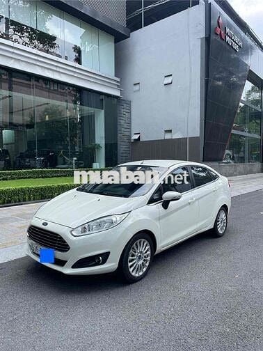 Ford Fiesta Titanium 2016 Trắng 63 ngàn kilomet
