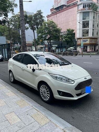 Ford Fiesta Titanium 2016 Trắng 63 ngàn kilomet