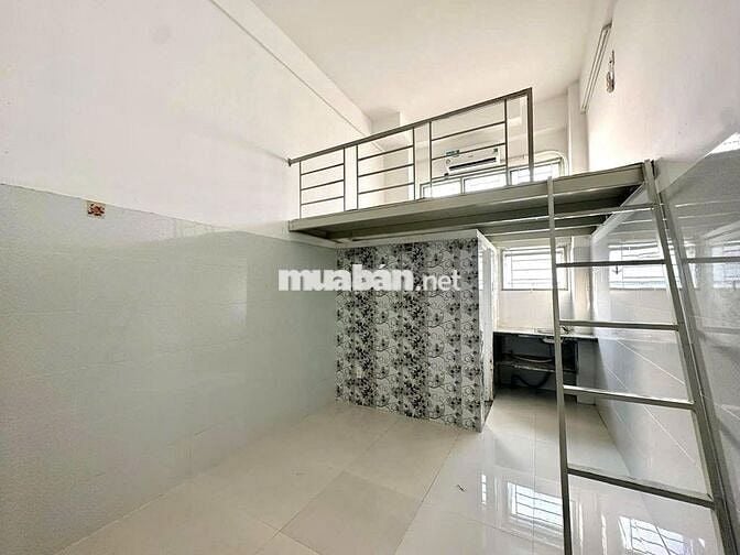 Duplex gác cao 2m có máy lạnh đi bộ qua VLU giá rẻ
