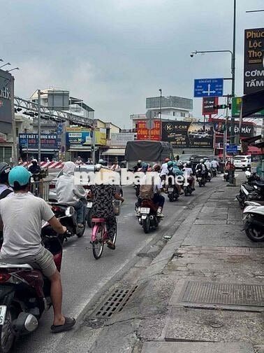 cho thuê  mặt bằng hoàng diệu 2 thủ duc