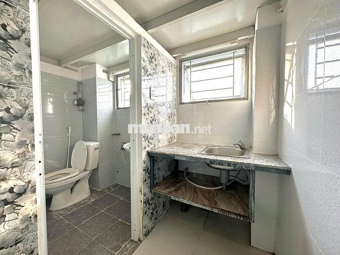 Duplex gác cao 2m có máy lạnh đi bộ qua VLU giá rẻ